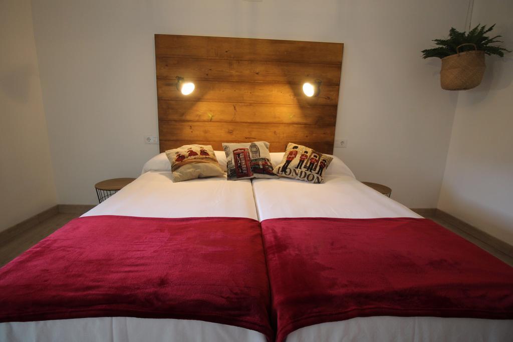 Pension Las Casitas De Santander Auto Check Exterior photo